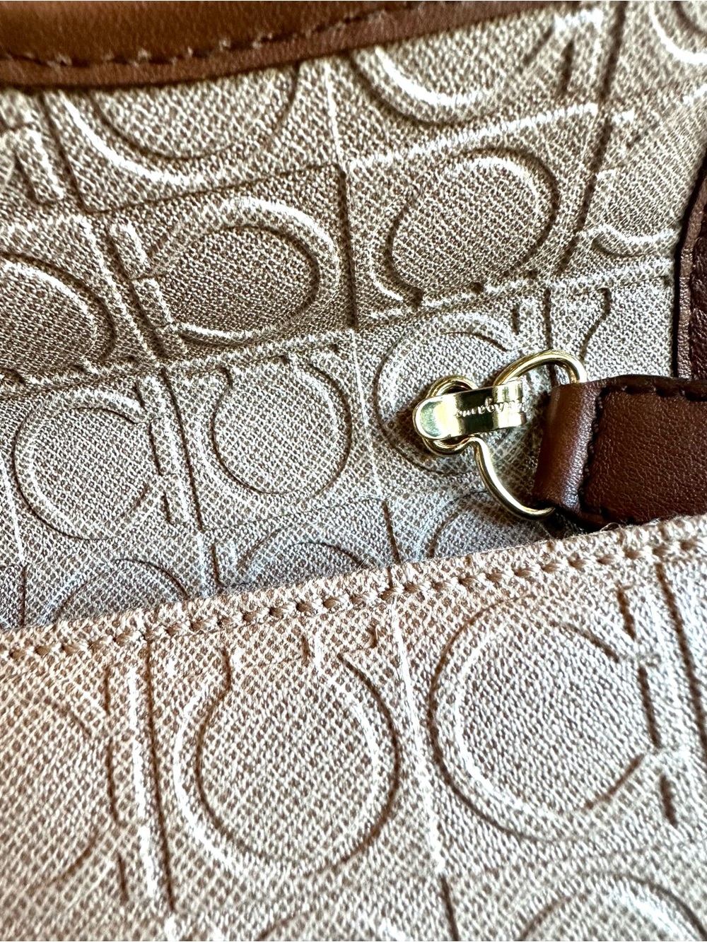 Like NEW! Salvatore Ferragamo Gancini Brown Bag - Converts to a Clutch! - Picture 13 of 16